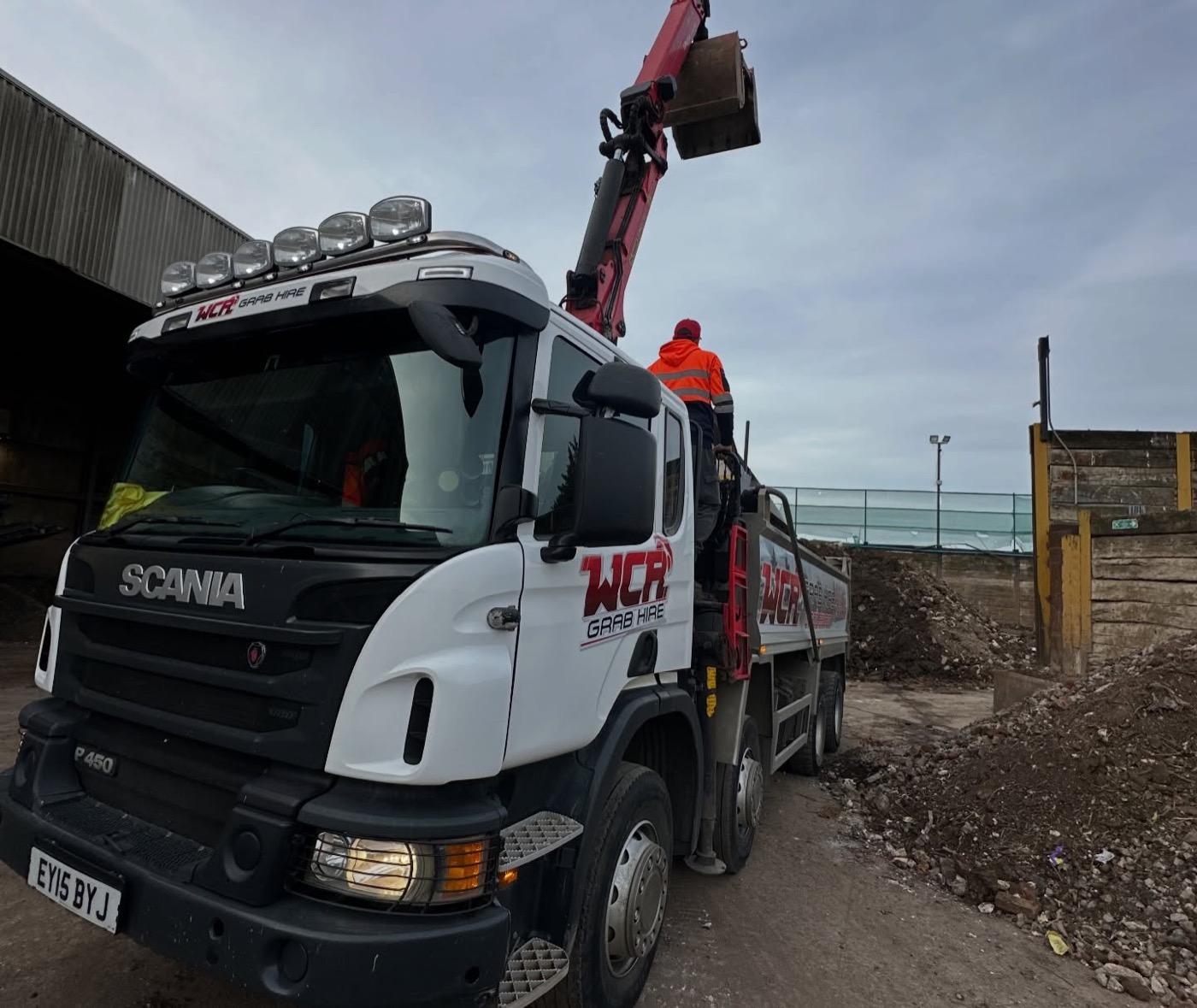 WCR Grab Hire — real grab lorry, muck away and aggregate work in Essex & London
